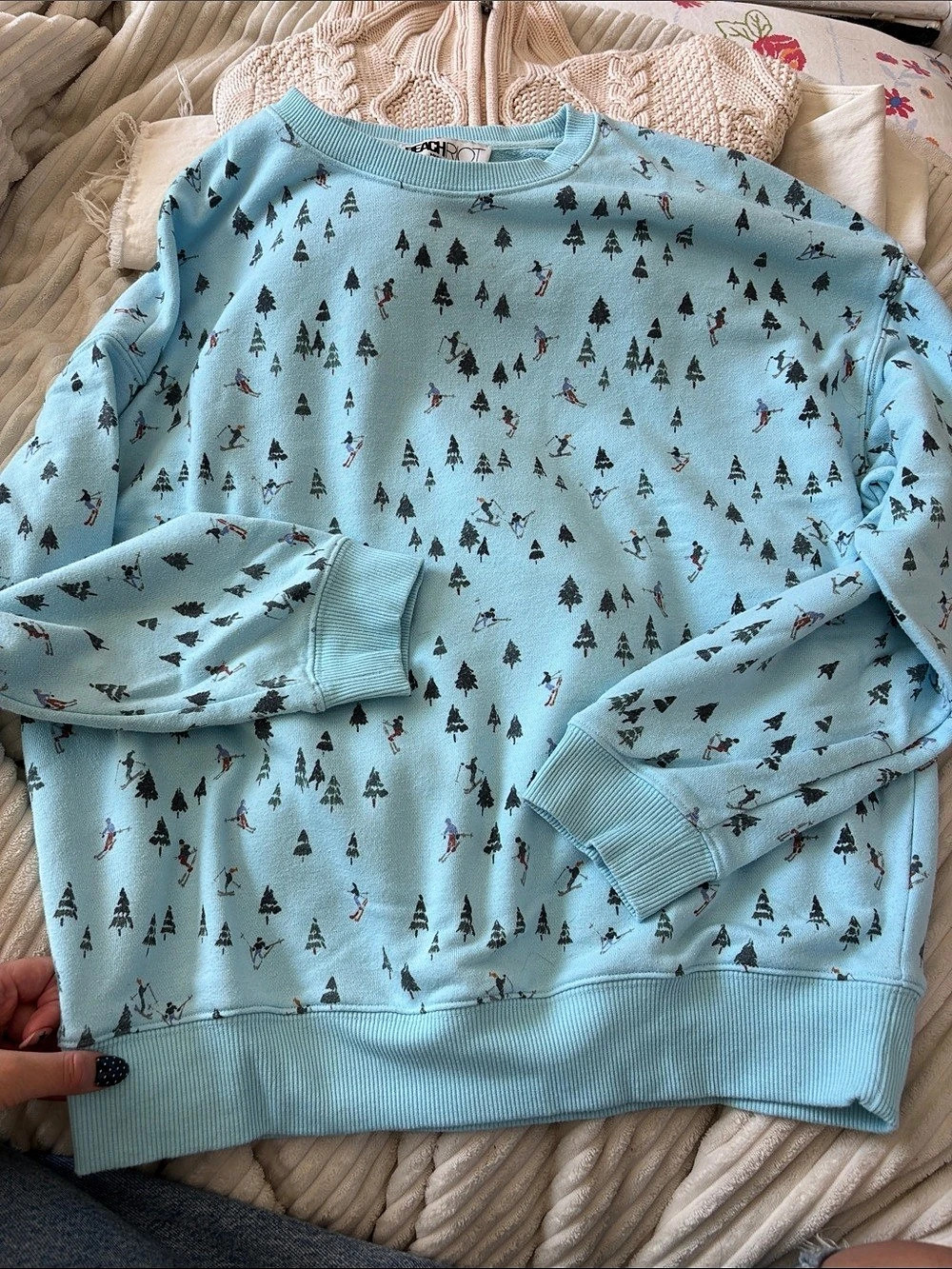 Beach Riot Devyn Oversized Sweatshirt Ski Patrol Women’s M Printed Sweatshirt in